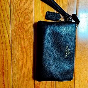 Coach Wristlet - Black Pebble Leather. Excellent condition